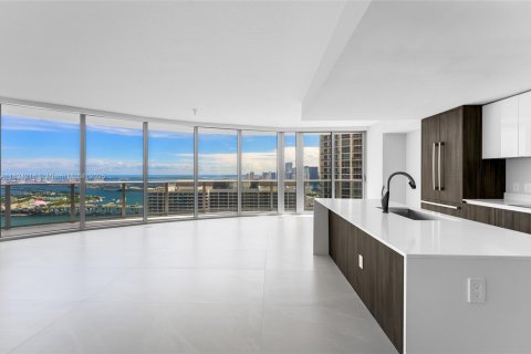 Condominio en venta en Miami, Florida, 3 dormitorios, 187.48 m2 № 1790510 - foto 13