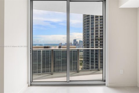 Condominio en venta en Miami, Florida, 3 dormitorios, 187.48 m2 № 1790510 - foto 17