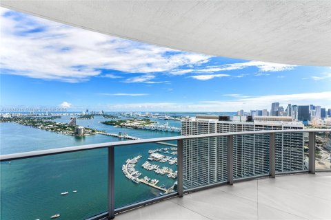 Condominio en venta en Miami, Florida, 3 dormitorios, 187.48 m2 № 1790510 - foto 6