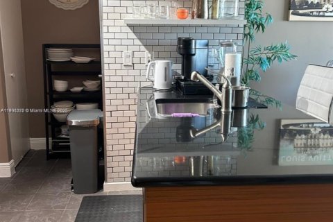 Apartment in Miami, Florida 1 bedroom, 74.32 sq.m. № 1955924 - photo 24