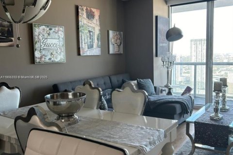 Apartment in Miami, Florida 1 bedroom, 74.32 sq.m. № 1955924 - photo 10