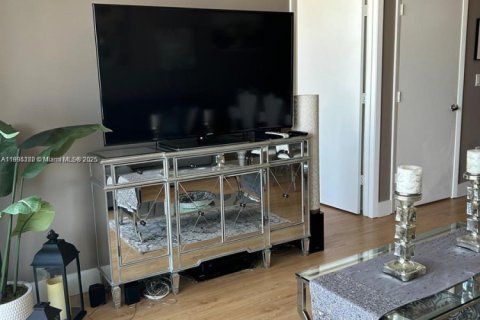 Apartment in Miami, Florida 1 bedroom, 74.32 sq.m. № 1955924 - photo 14