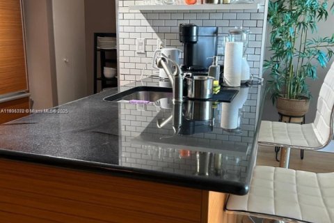 Apartment in Miami, Florida 1 bedroom, 74.32 sq.m. № 1955924 - photo 25