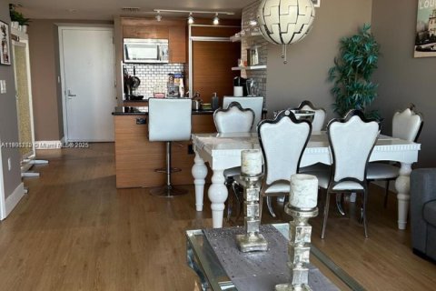 Apartment in Miami, Florida 1 bedroom, 74.32 sq.m. № 1955924 - photo 13