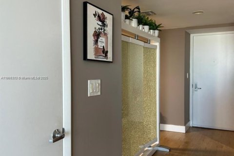 Apartment in Miami, Florida 1 bedroom, 74.32 sq.m. № 1955924 - photo 21