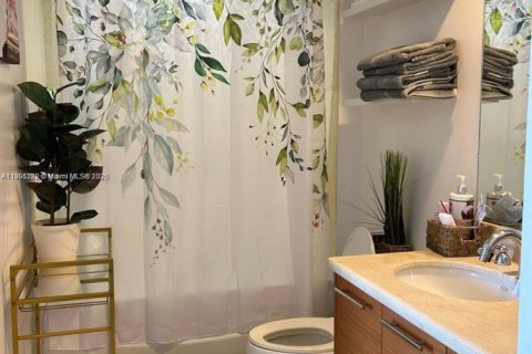 Apartment in Miami, Florida 1 bedroom, 74.32 sq.m. № 1955924 - photo 7