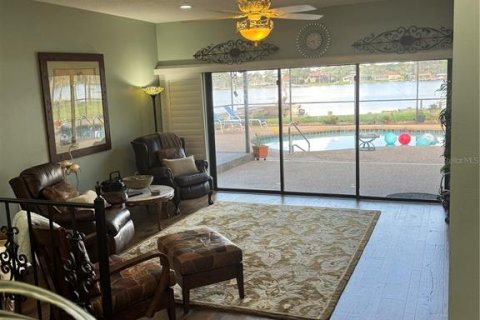 Casa en venta en Land O' Lakes, Florida, 3 dormitorios, 204.2 m2 № 1844622 - foto 27