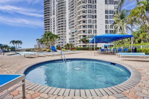 Copropriété à vendre à Aventura, Floride: 2 chambres, 126.81 m2 № 1969036 - photo 18