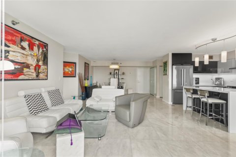 Copropriété à vendre à Aventura, Floride: 2 chambres, 126.81 m2 № 1969036 - photo 12
