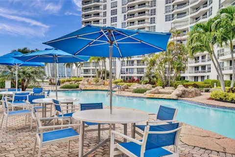 Copropriété à vendre à Aventura, Floride: 2 chambres, 126.81 m2 № 1969036 - photo 20