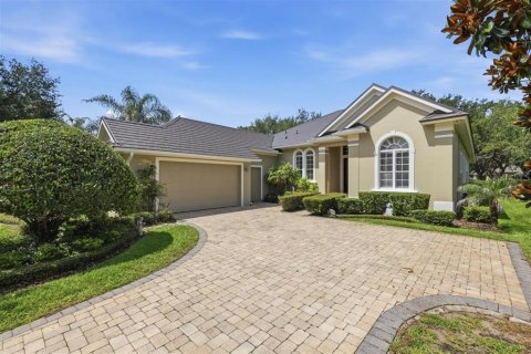 House in Windermere, Florida 4 bedrooms, 268.21 sq.m. № 2379119