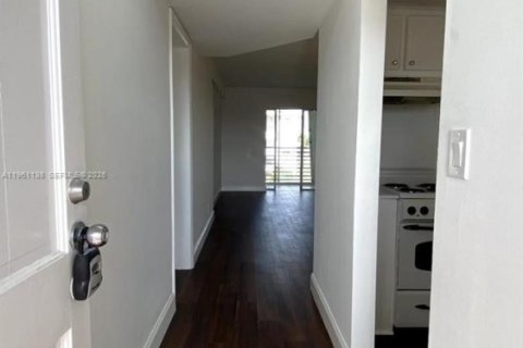 Снять в аренду кондоминиум в Лейк-Уорт, Флорида 2 спальни, 83.05м2, № 2024610 - фото 27