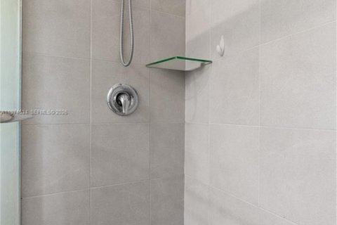 Townhouse in Hialeah, Florida 3 bedrooms, 137.77 sq.m. № 2041260 - photo 24