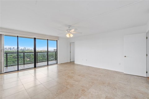 Copropriété à vendre à Miami, Floride: 2 chambres, 163.42 m2 № 1973890 - photo 7