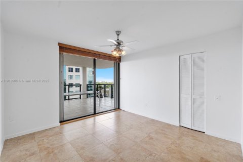 Copropriété à vendre à Miami, Floride: 2 chambres, 163.42 m2 № 1973890 - photo 10