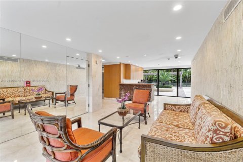 Copropriété à vendre à Miami, Floride: 2 chambres, 163.42 m2 № 1973890 - photo 14