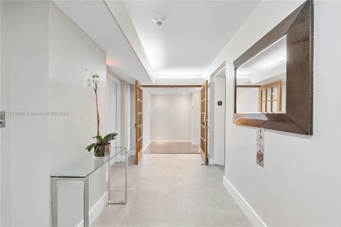 Copropriété à vendre à Miami, Floride: 2 chambres, 163.42 m2 № 1973890 - photo 5