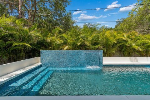 Casa en venta en Tampa, Florida, 5 dormitorios, 309.55 m2 № 2157647 - foto 29