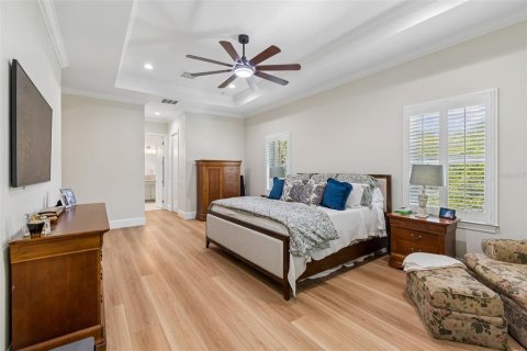Casa en venta en Tampa, Florida, 5 dormitorios, 309.55 m2 № 2157647 - foto 24