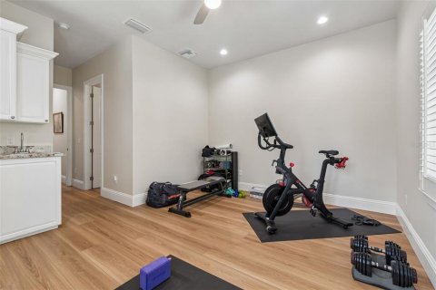 Casa en venta en Tampa, Florida, 5 dormitorios, 309.55 m2 № 2157647 - foto 22