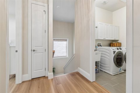 Casa en venta en Tampa, Florida, 5 dormitorios, 309.55 m2 № 2157647 - foto 21