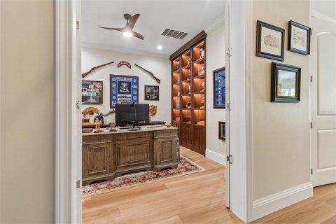 Casa en venta en Tampa, Florida, 5 dormitorios, 309.55 m2 № 2157647 - foto 7