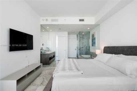 Condo in Miami, Florida, 2 bedrooms № 2170797 - photo 18