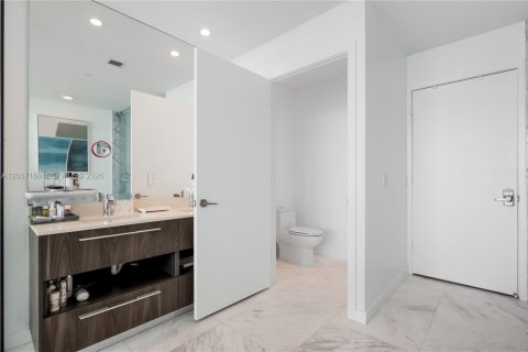 Condo in Miami, Florida, 2 bedrooms № 2170797 - photo 19