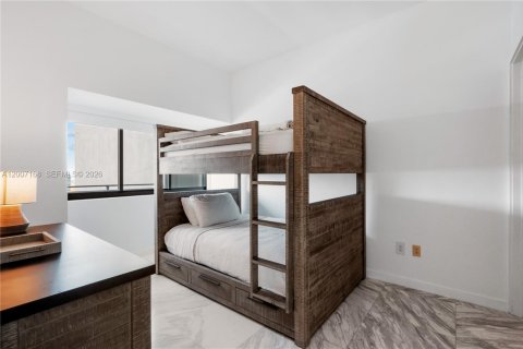 Condo in Miami, Florida, 2 bedrooms № 2170797 - photo 24