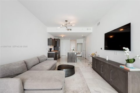 Condo in Miami, Florida, 2 bedrooms № 2170797 - photo 7