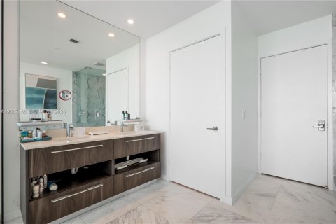 Condo in Miami, Florida, 2 bedrooms № 2170797 - photo 20