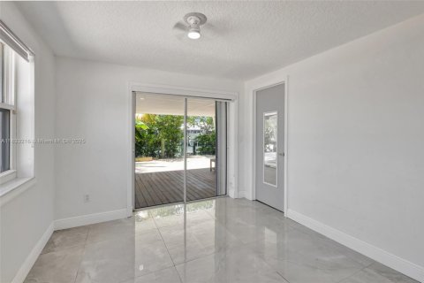 Casa en venta en St. Lucie, Florida, 3 dormitorios, 238.94 m2 № 1814216 - foto 13
