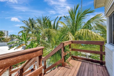 Casa en venta en St. Lucie, Florida, 3 dormitorios, 238.94 m2 № 1814216 - foto 23