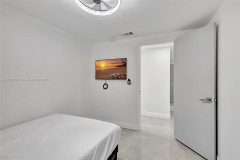 Casa en venta en St. Lucie, Florida, 3 dormitorios, 238.94 m2 № 1814216 - foto 12