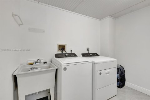 Casa en venta en St. Lucie, Florida, 3 dormitorios, 238.94 m2 № 1814216 - foto 18