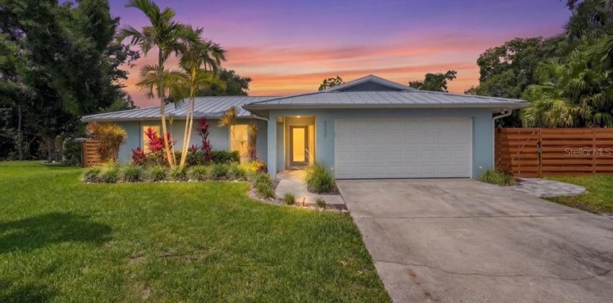 Villa ou maison à Sarasota, Floride 3 chambres, 118.54 m2 № 2119837