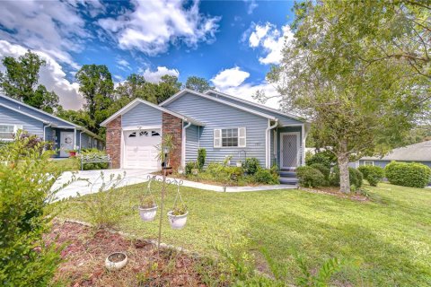 House in Zephyrhills, Florida 2 bedrooms, 133.22 sq.m. № 1846326 - photo 2