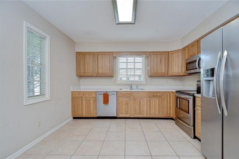 House in Zephyrhills, Florida 2 bedrooms, 133.22 sq.m. № 1846326 - photo 15