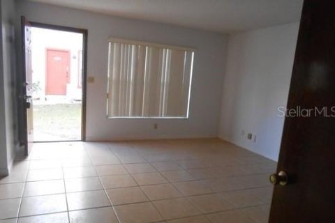 Apartment in Kissimmee, Florida 2 bedrooms, 74.32 sq.m. № 2197497 - photo 2