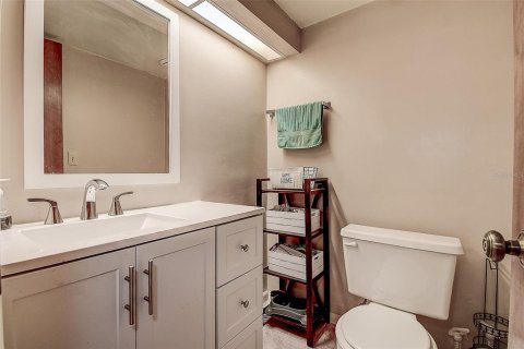 Townhouse in Tarpon Springs, Florida 2 bedrooms, 108.7 sq.m. № 1588673 - photo 21