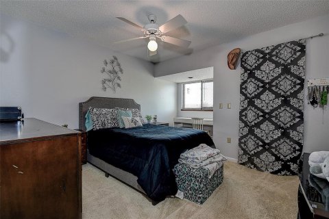 Townhouse in Tarpon Springs, Florida 2 bedrooms, 108.7 sq.m. № 1588673 - photo 30
