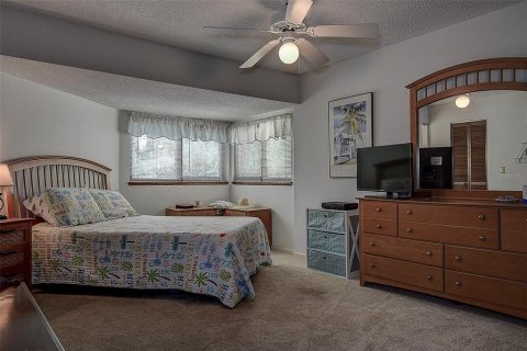 Townhouse in Tarpon Springs, Florida 2 bedrooms, 108.7 sq.m. № 1588673 - photo 26