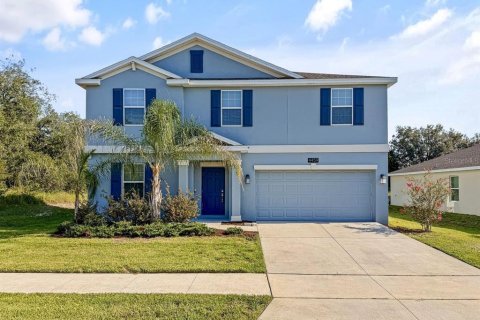 House in Clermont, Florida 4 bedrooms, 269.32 sq.m. № 2200232 - photo 2