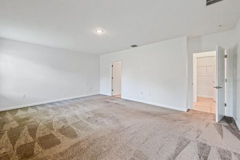 House in Clermont, Florida 4 bedrooms, 269.32 sq.m. № 2200232 - photo 21