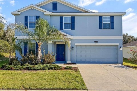 House in Clermont, Florida 4 bedrooms, 269.32 sq.m. № 2200232