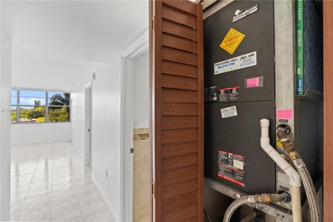 Купить кондоминиум в Майами, Флорида 1 спальня, 74.41м2, № 1999240 - фото 22