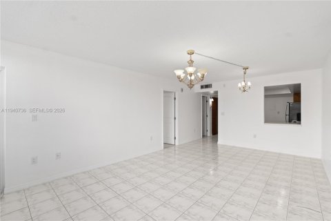 Купить кондоминиум в Майами, Флорида 1 спальня, 74.41м2, № 1999240 - фото 5