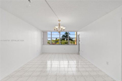 Купить кондоминиум в Майами, Флорида 1 спальня, 74.41м2, № 1999240 - фото 26