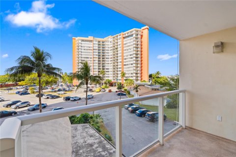 Купить кондоминиум в Майами, Флорида 1 спальня, 74.41м2, № 1999240 - фото 21