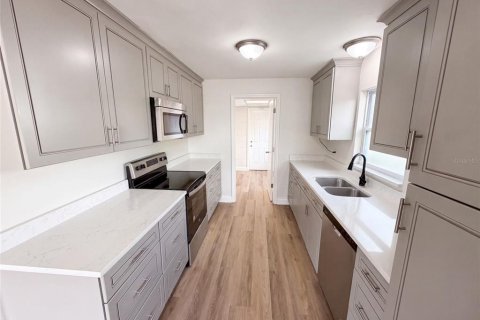 Casa en venta en Merrit Island, Florida, 3 dormitorios, 140.47 m2 № 2306151 - foto 3